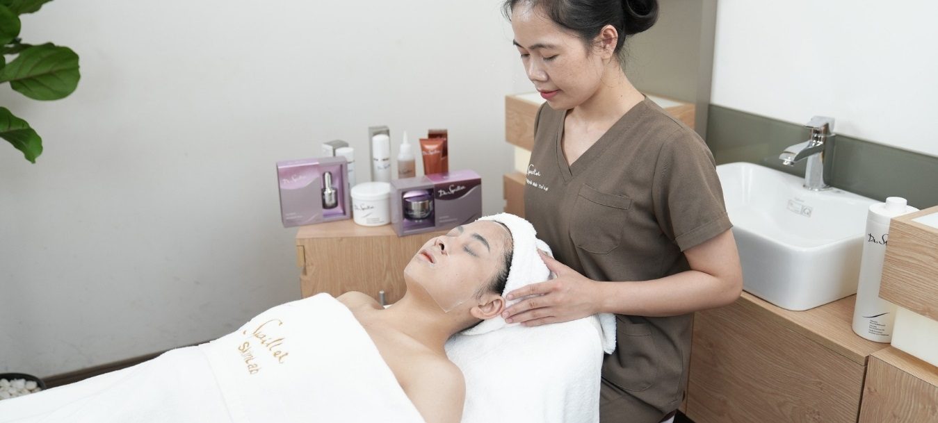 Dr-Spiller là thương hiệu nổi tiếng chuyên cung cấp mỹ phẩm châu Âu dành cho spa trị liệu da, được nhiều spa cao cấp ưa chuộng và tin dùng