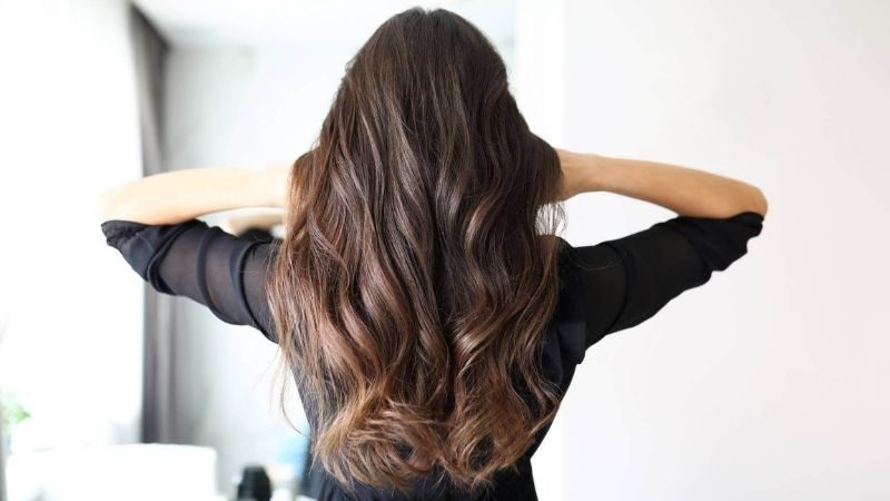 Mẹo giữ mái tóc mềm mượt bồng bềnh theo phong cách Hàn Quốc