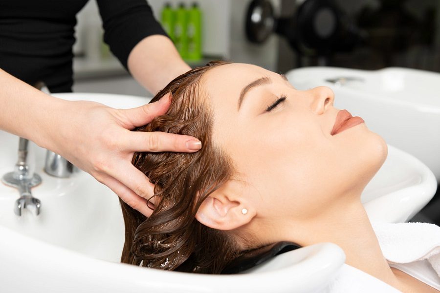 dịch vụ phục hồi tóc tẩy tại spa uy tín đáng được nhiều người quan tâm và lựa chọn như giải pháp giữ gìn mái tóc bền đẹp lâu dài.