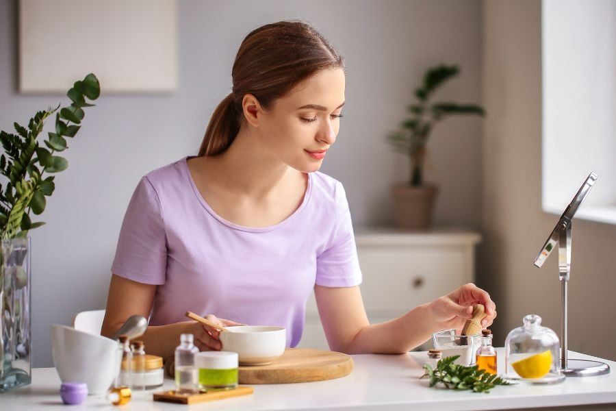 Khi lựa chọn sản phẩm dược mỹ phẩm công nghệ nano, khách hàng cần kiểm tra kỹ nguồn gốc và thành phần