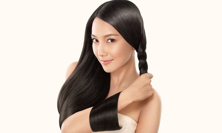 Để đạt hiệu quả làm sao để tóc mọc nhanh và dày hơn, sự kiên trì là yếu tố không thể thiếu.