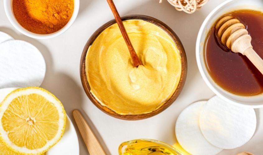 Khi sử dụng mặt nạ chiết xuất tự nhiên của Dr-Spiller, bạn cần vệ sinh da thật sạch trước khi đắp