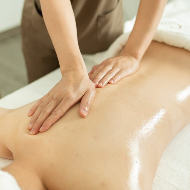Mỹ phẩm massage spa giúp tăng khả năng nhanh thẩm thấu các dưỡng chất nhờ kỹ thuật massage chuyên sâu