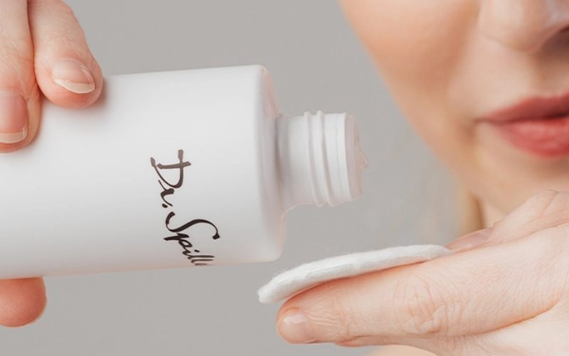 Toner là bước không thể thiếu trong quy trình skincare cho da dầu mụn