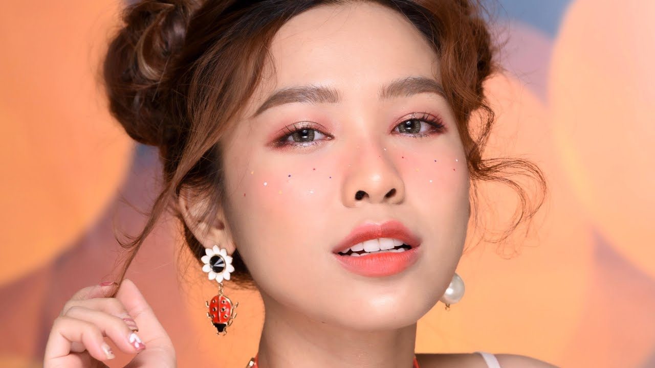 Xu hướng trang điểm tone cam đất hiện đang trở thành lựa chọn ưu tiên của nhiều tín đồ làm đẹp