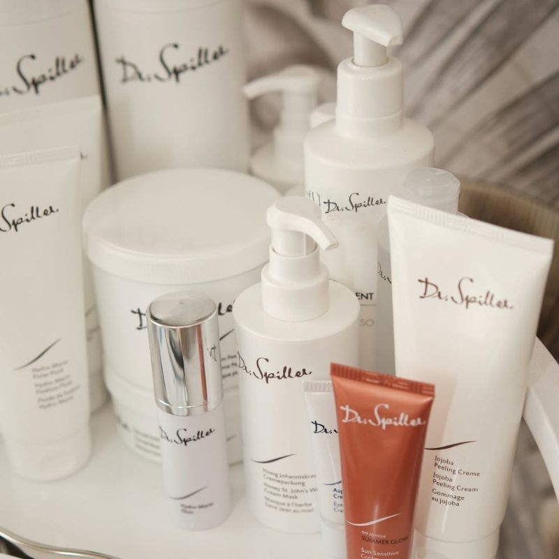 Để chọn được nguồn hàng mỹ phẩm trị liệu spa đảm bảo chất lượng, an toàn cho khách hàng, cần dựa trên nhiều tiêu chí quan trọng.