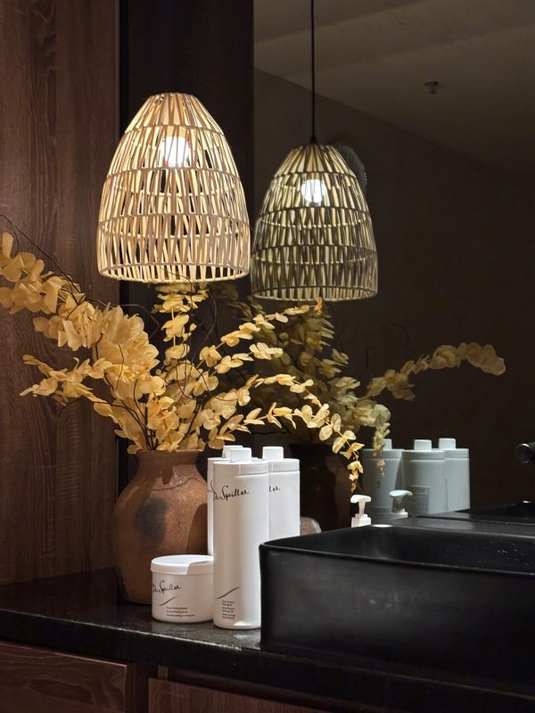 Khi tìm nguồn sỉ mỹ phẩm spa, việc đảm bảo chất lượng sản phẩm là yếu tố hàng đầu.