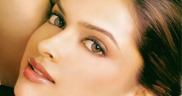 Da nhờn nên dùng sữa rửa mặt gì là phù hợp hiệu quả nhất?