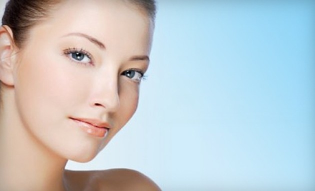 Bật mí 10 loại sữa rửa mặt dành cho da mụn tốt nhất hè này