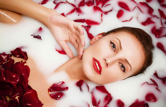 “Bốn” cách làm sữa tắm trắng tại nhà siêu tốc với sữa tươi