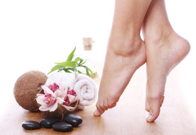 Kem dưỡng da chân khô mềm mịn như da em bé