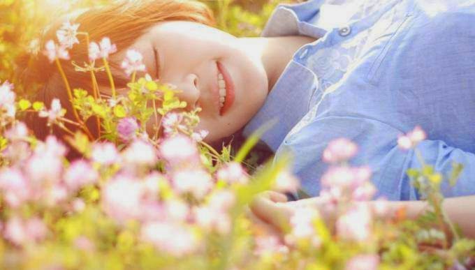 Yêu – là khi niềm vui nhân đôi và nỗi buồn chia sẻ