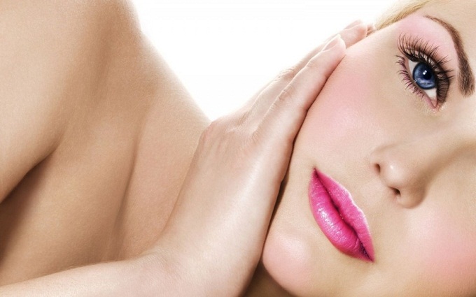 Những điều cần biết trước khi sử dụng kem dưỡng da vùng mắt