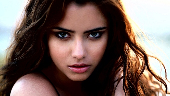 Tự chế kem dưỡng mắt siêu mềm cho các nàng