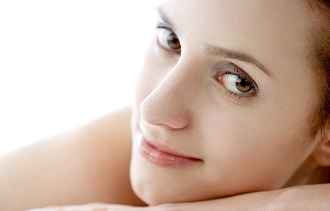 Bài thuốc đông y chữa rối loạn nội tiết gây nám da