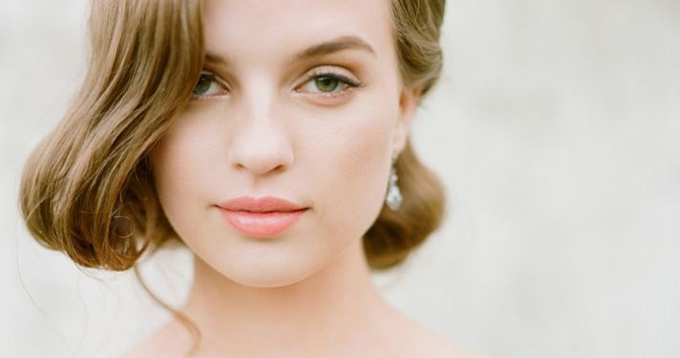 Những lưu ý khi tẩy trang bằng nước hoa hồng