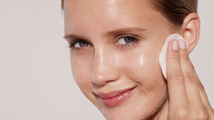 Các bước làm nước hoa hồng tại nhà cực kỳ đơn giản