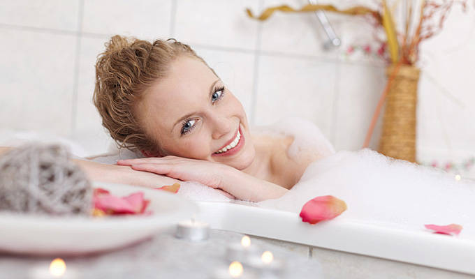 Thơm ngất ngây cả ngày với cách làm sữa tắm từ tự nhiên