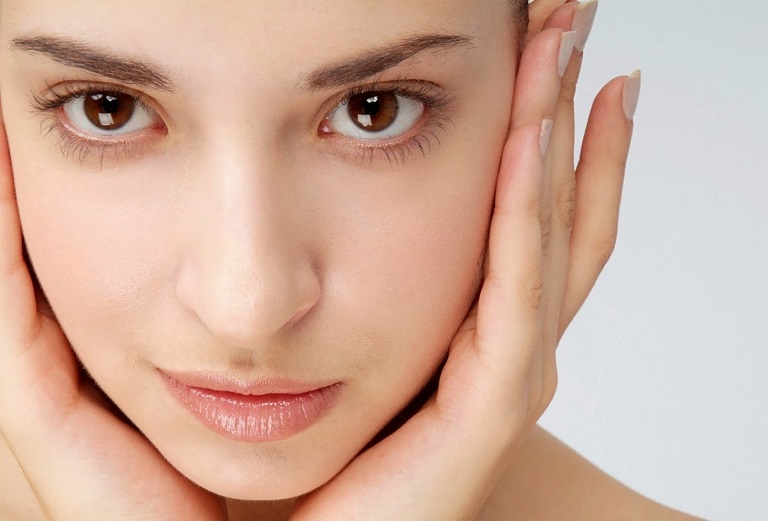 Đừng quên rằng mùa đông này tỏi vẫn luôn “sánh đôi” làm đẹp với bạn