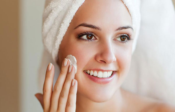 Mẹo nhỏ chăm sóc cho làn da nhạy cảm tốt nhất tại nhà