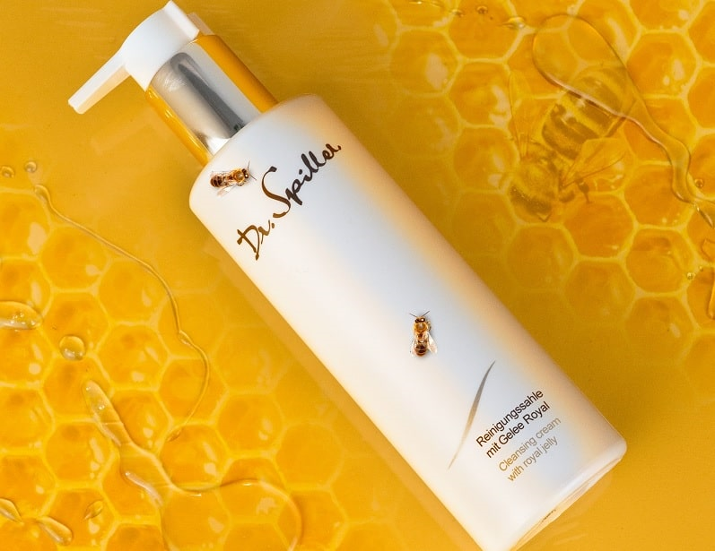 Sữa rửa mặt cho da khô nhạy cảm chiết xuất từ keo ong