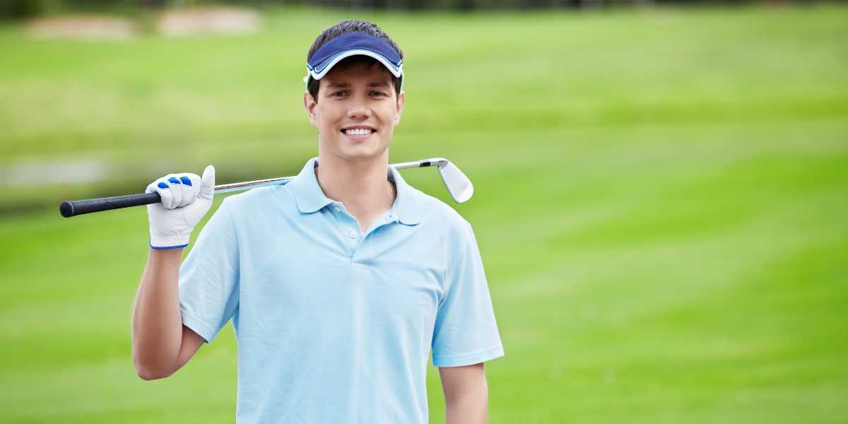 Gậy golf làm bằng chất liệu gì? 5 bí quyết chọn gậy tốt cho người mới