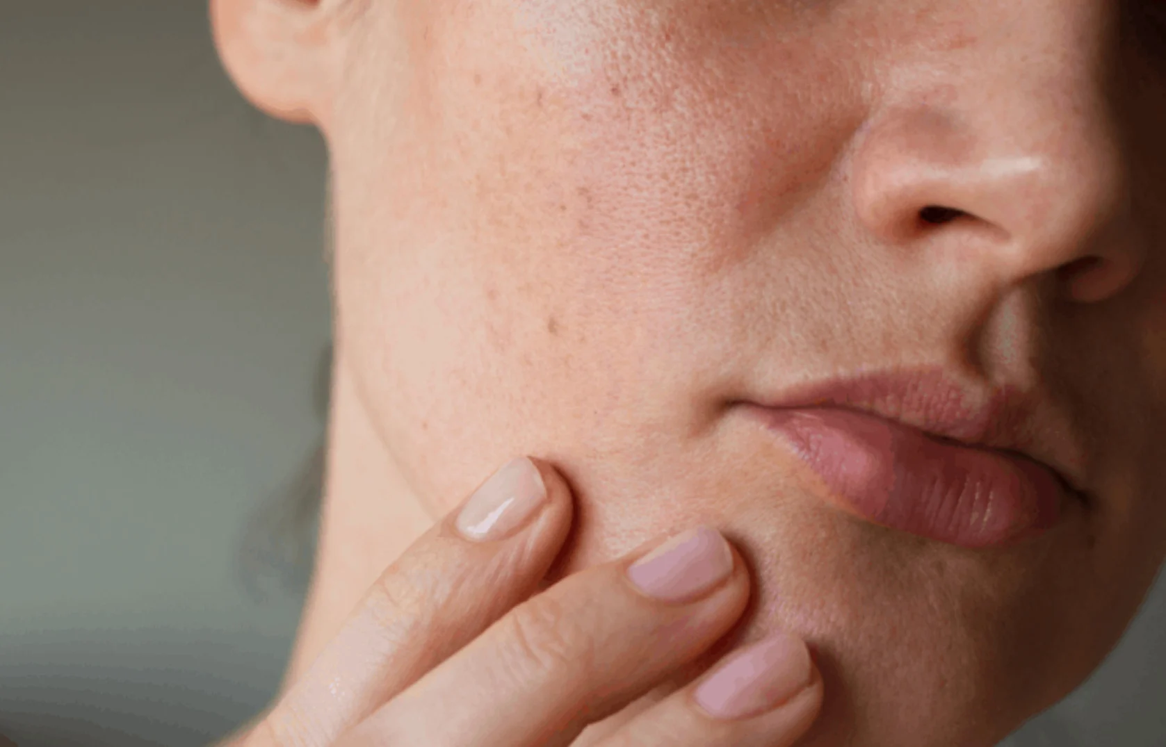 5 Bước Skincare cho da khô vào mùa hè: Dưỡng ẩm & bảo vệ hiệu quả