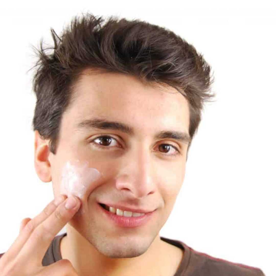 TOP 3 Mỹ Phẩm Cho Nam Da Nhạy Cảm: Chăm Sóc Làn Da An Toàn