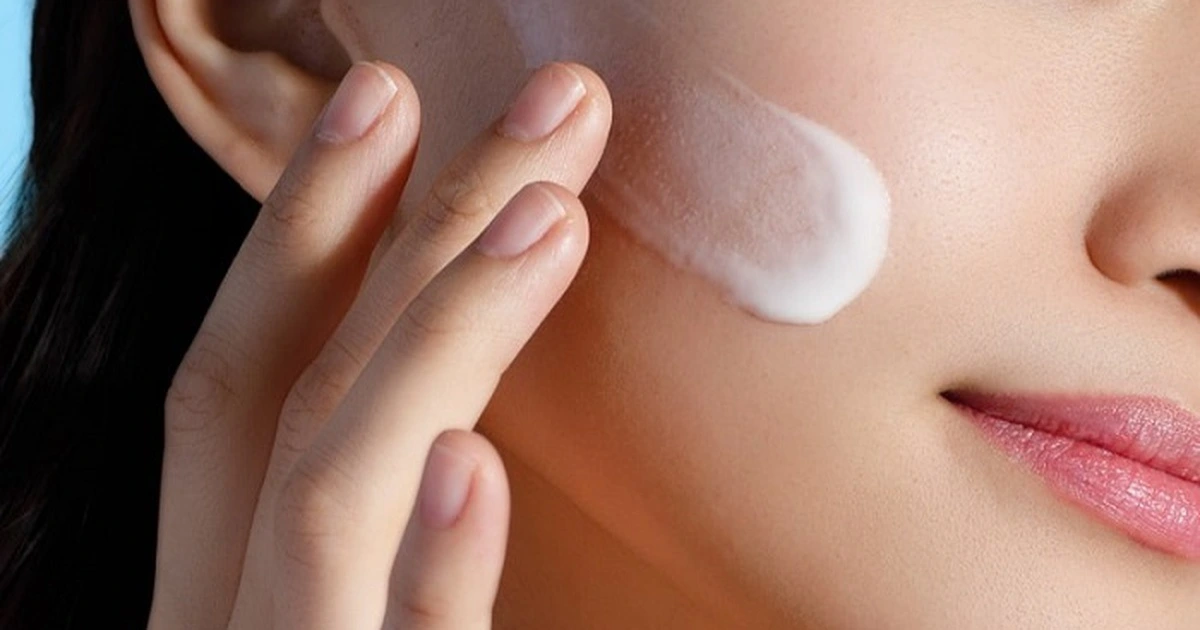 Nên chọn mỹ phẩm như thế nào cho da nhạy cảm? 3 Tiêu chí chọn mỹ phẩm cho da nhạy cảm cần nhớ