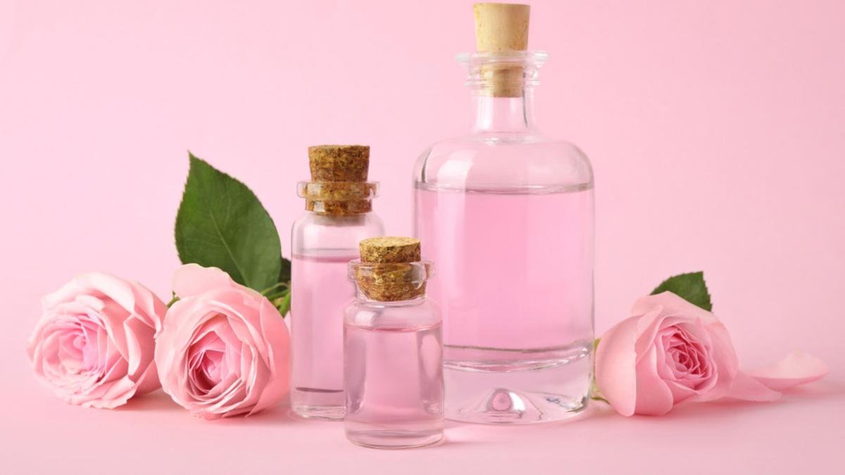 9 Tác dụng của nước hoa hồng giúp làn da khỏe đẹp