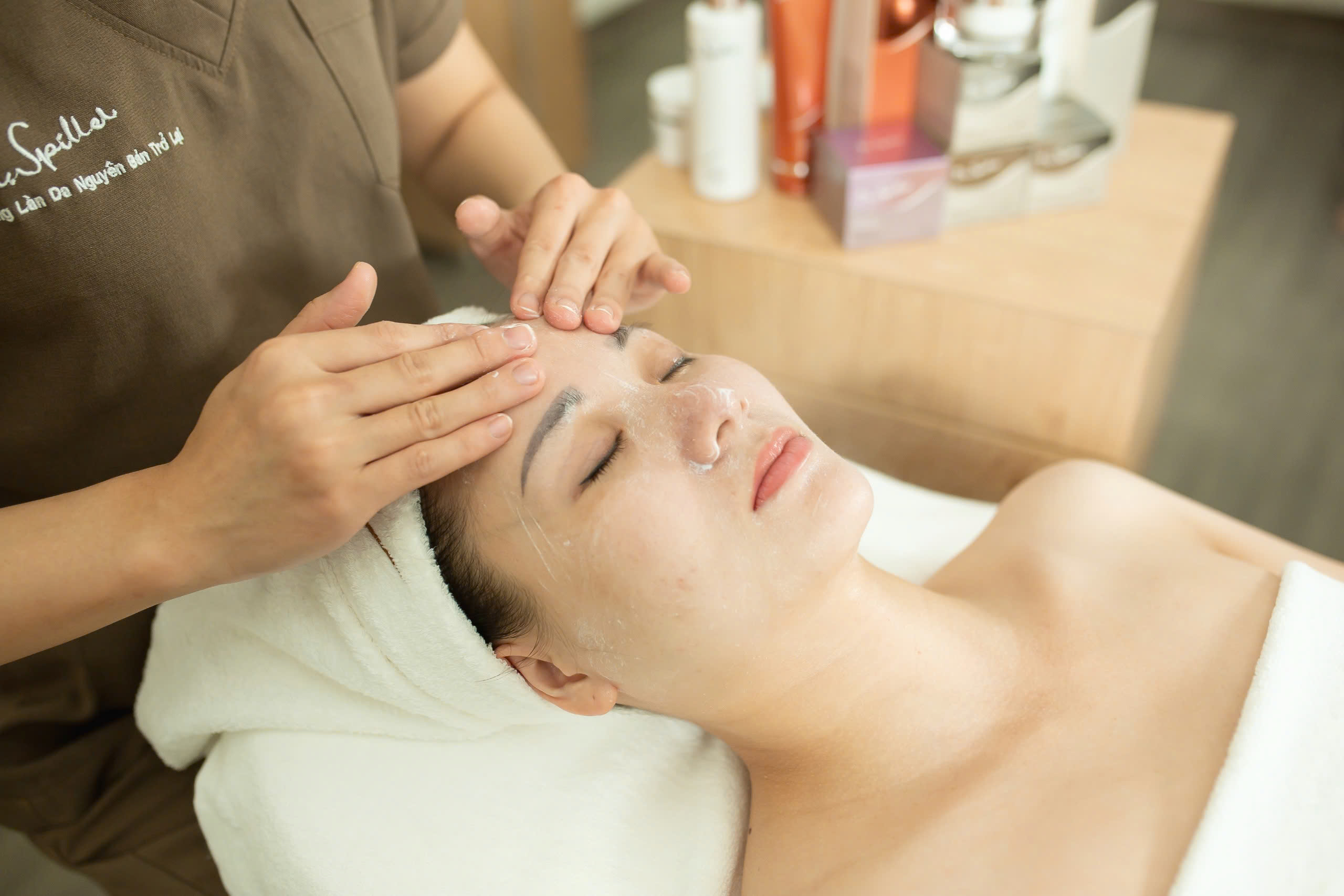 3 Mẹo tẩy tế bào chết da mặt cho da nhạy cảm đúng cách