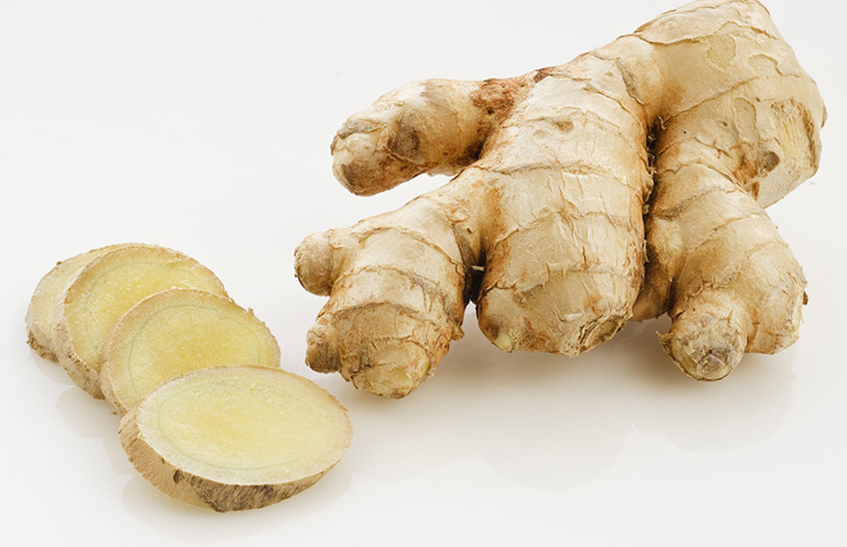 5 TIPS trị mụn lưng tại nhà bằng gừng hiệu quả không tốn kém