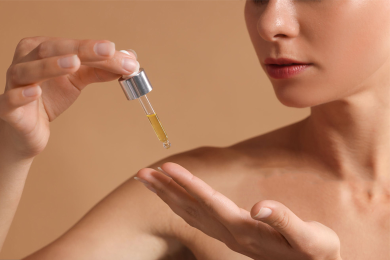 3 Cách lựa chọn serum dưỡng ẩm khi giao mùa chuẩn tại nhà