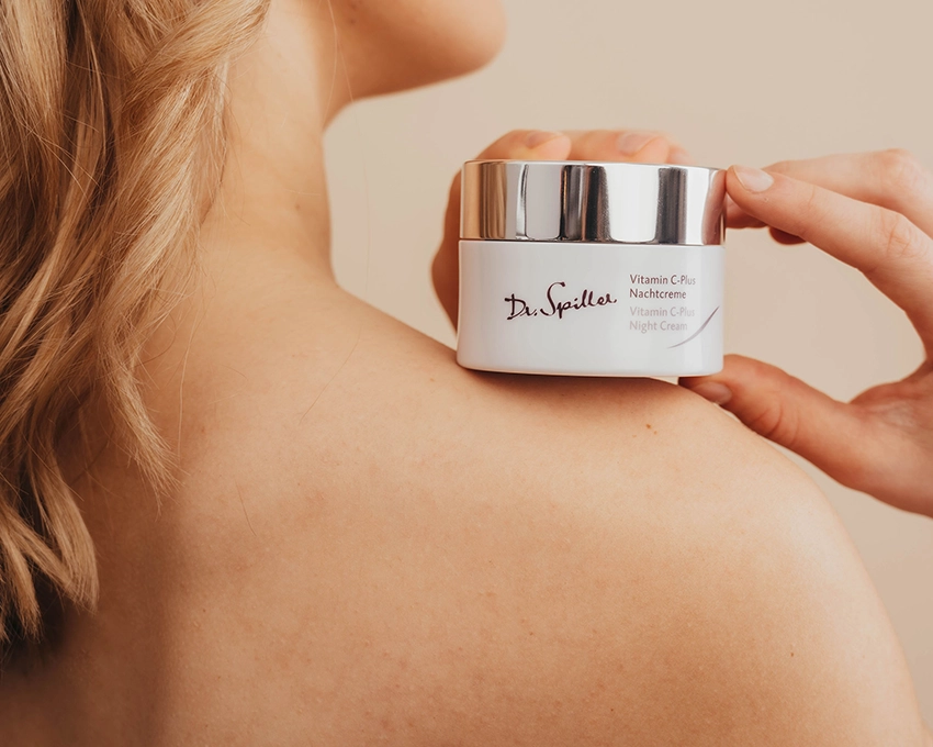 3+ Mỹ Phẩm Đức Dưỡng Da Ban Đêm Cho Làn Da Khỏe Mạnh