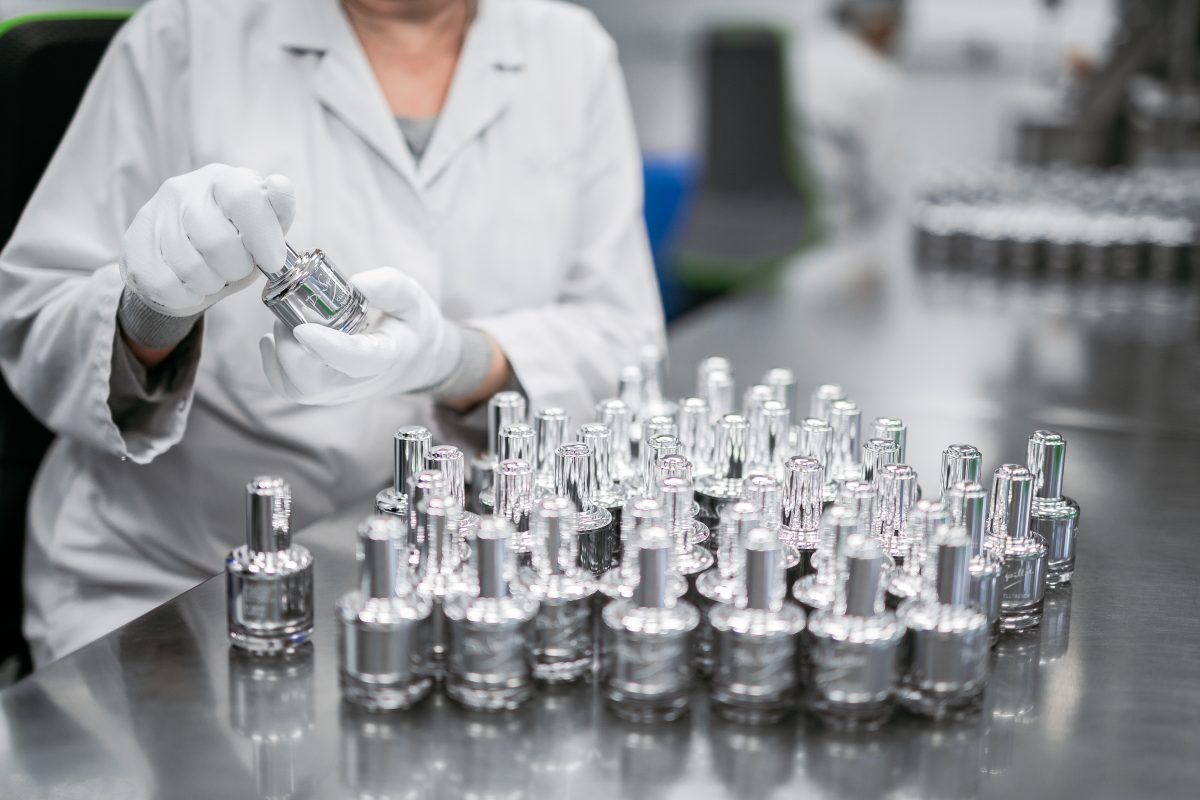 Giới thiệu về mỹ phẩm sinh học – Top 1 xu hướng mỹ phẩm được ưu chuộng 2025