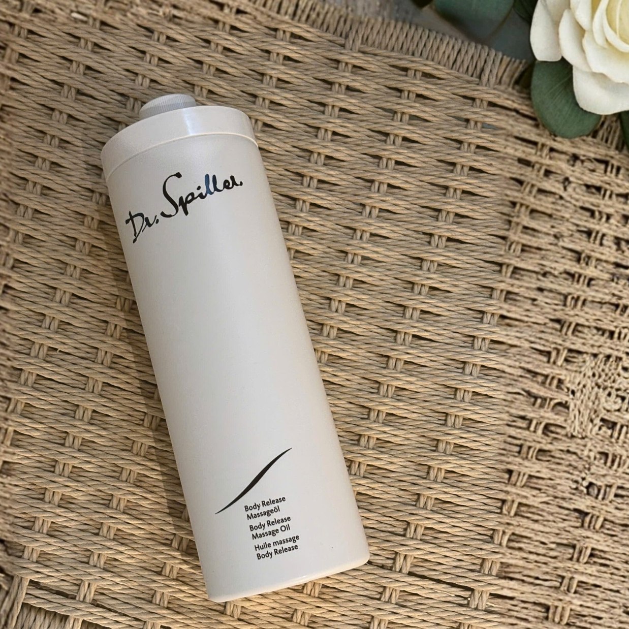 Top 3 mỹ phẩm massage spa giúp thư giãn cơ thể hiệu quả